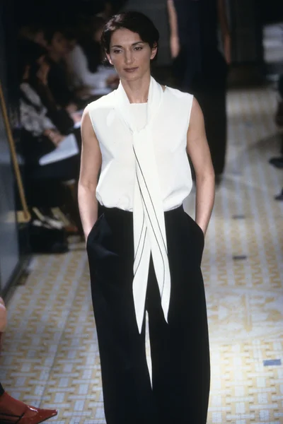 Look 29